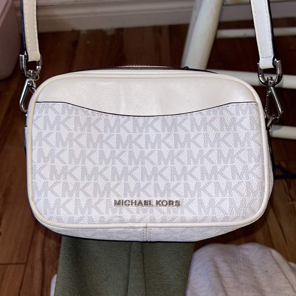 Michael Kors cross body